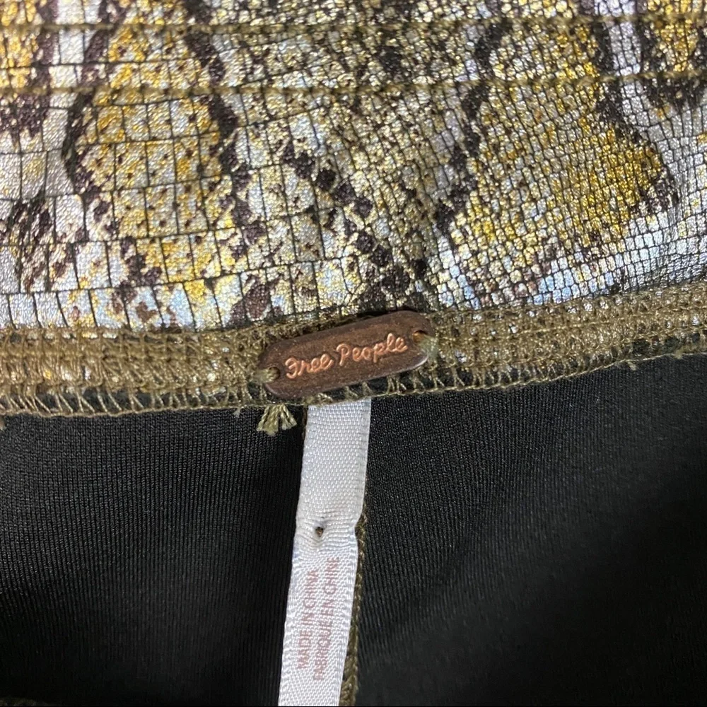 Free People Cheetah Print Leggings Size Medium